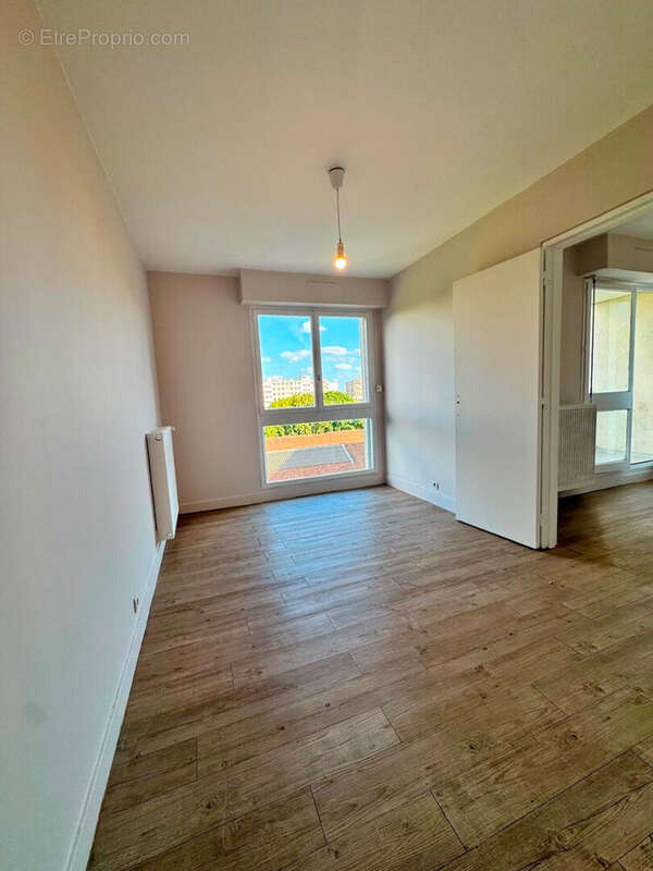 Appartement à IVRY-SUR-SEINE