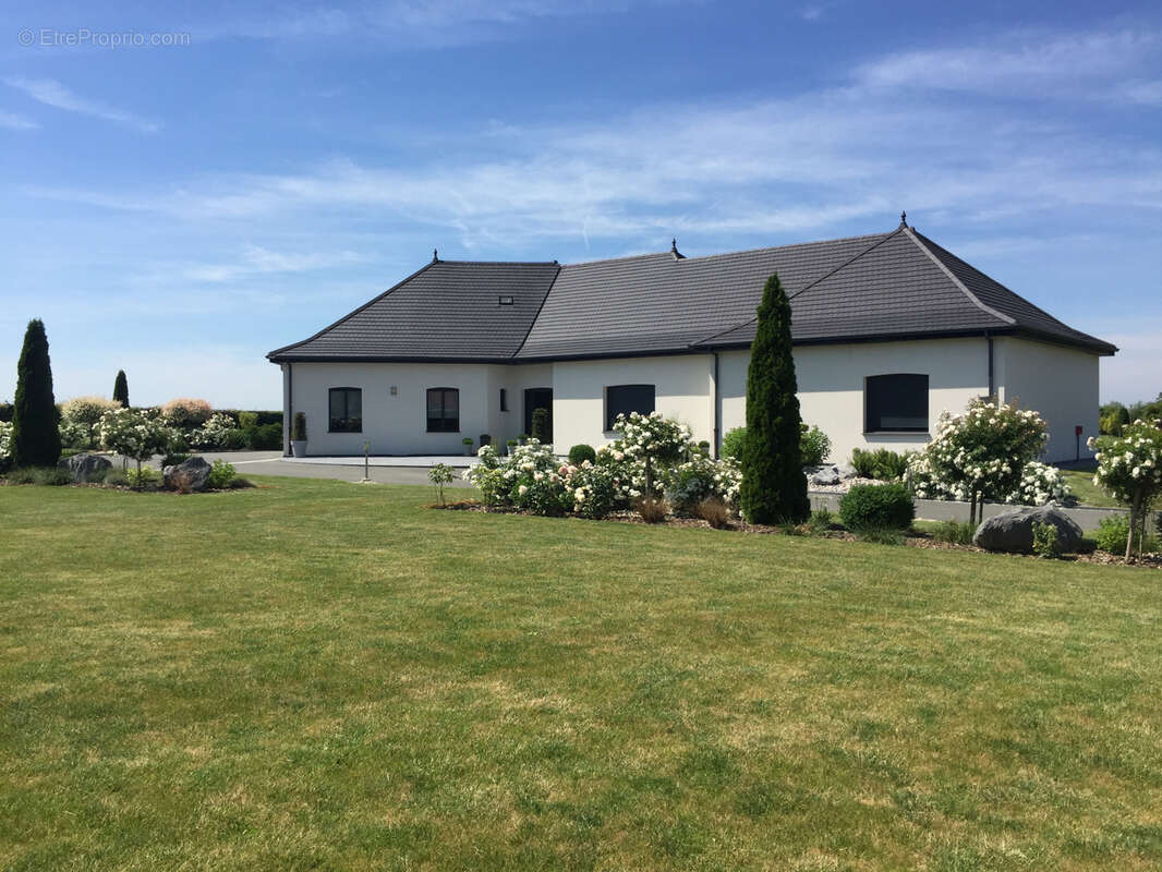 Maison à FONTAINE-NOTRE-DAME