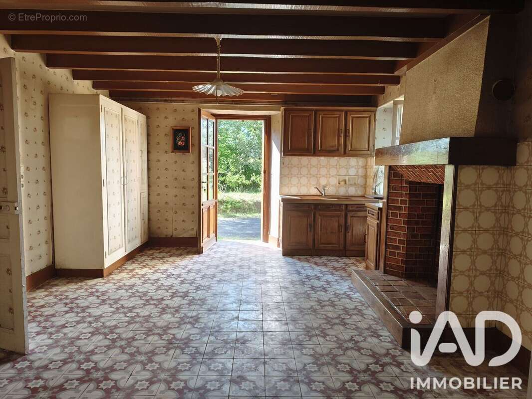 Maison 165 m² à Saint-Martial-Sur-Isop  - photo 3