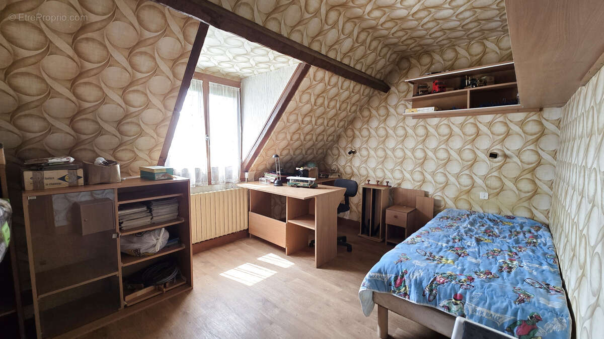 Maison à BONNELLES