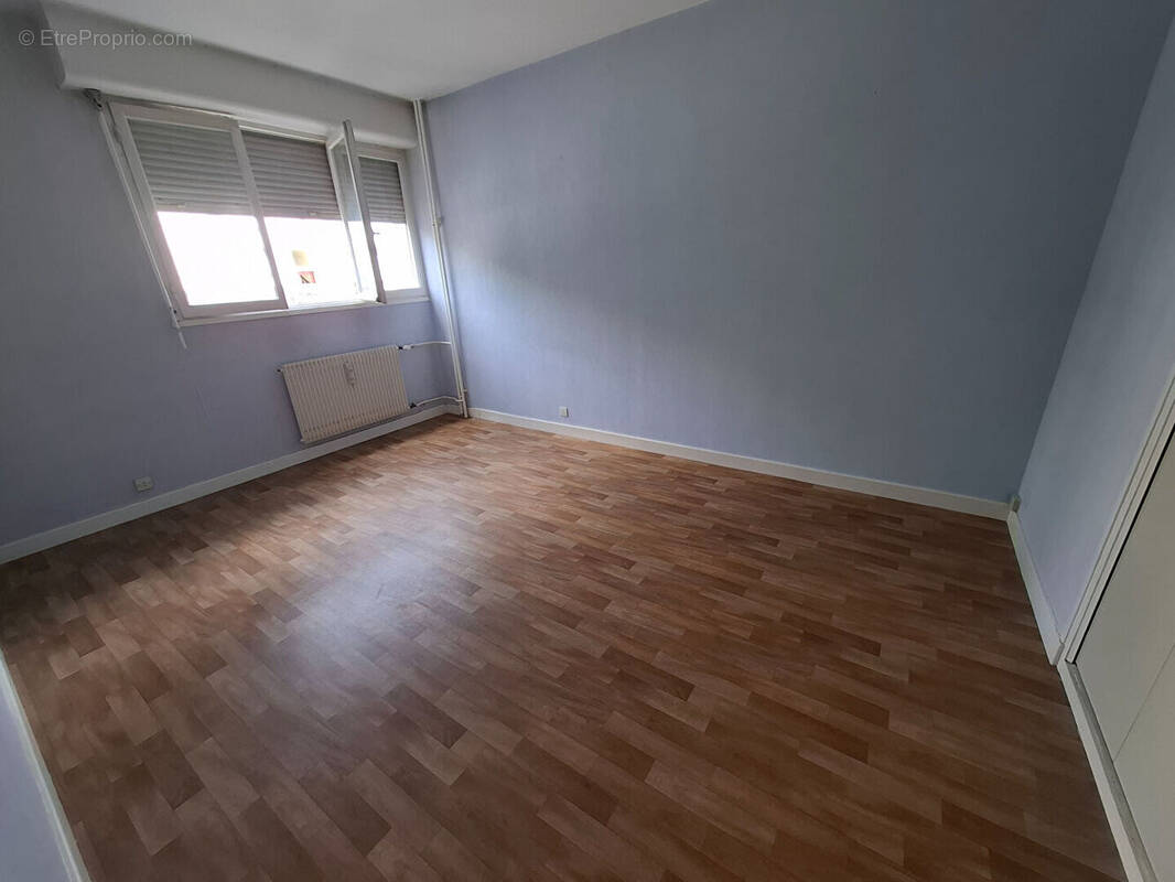 Appartement à LONS-LE-SAUNIER