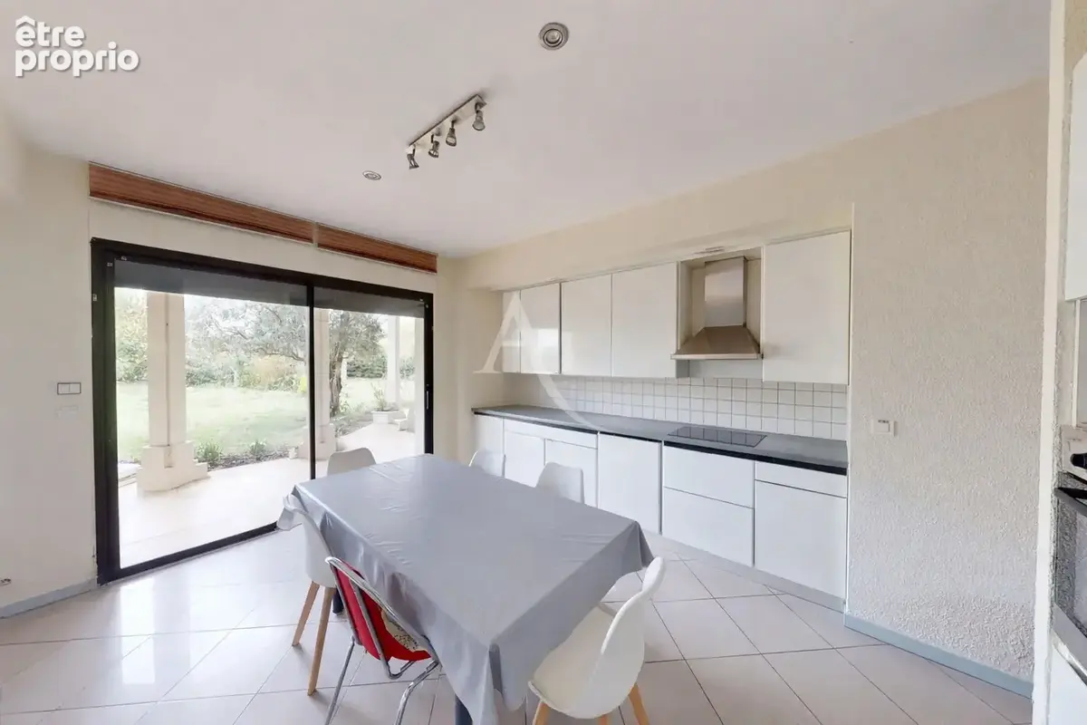 Maison Vigoulet Auzil 6 pièce(s) 211.46 m2 - photo 4