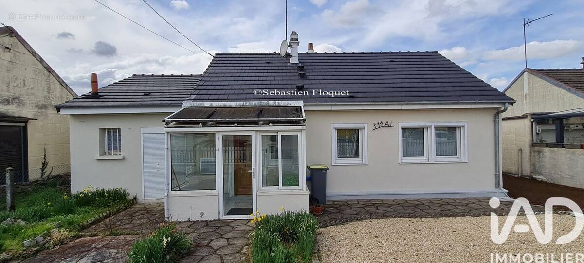 Photo 1 - Maison à SARAN