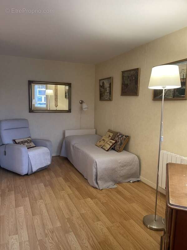 Appartement à LEVALLOIS-PERRET