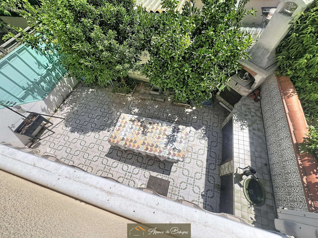 - villa 2 faces 76 m2 hbts  sur 140 m2 de terrain  - terrasse et garage - photo 5