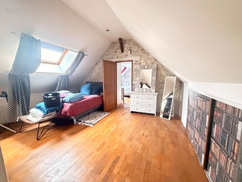 Maison à MONTATAIRE