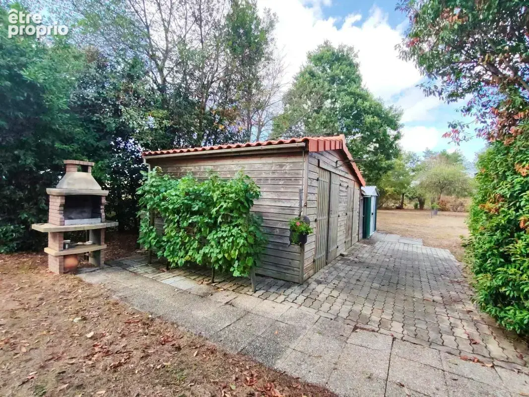 Maison de plain-pied sur grand terrain de 2 607 m2 -- macheco - photo 11