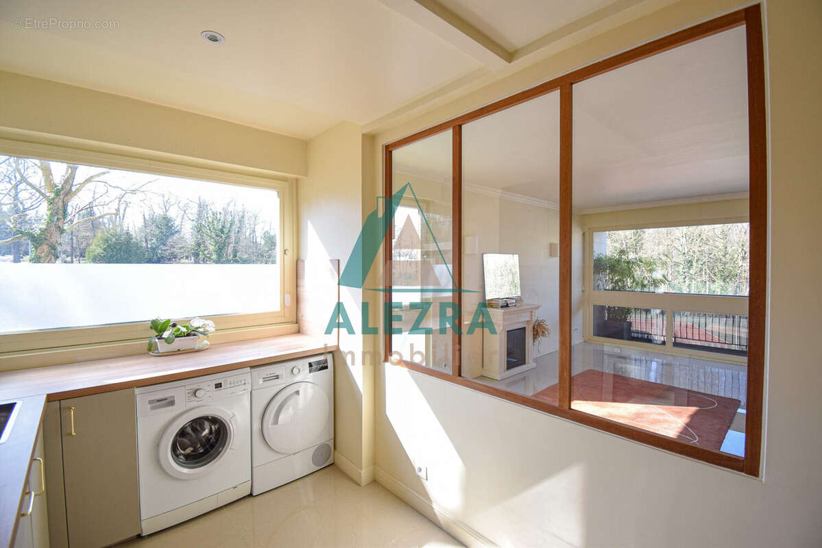 Appartement à LA CELLE-SAINT-CLOUD