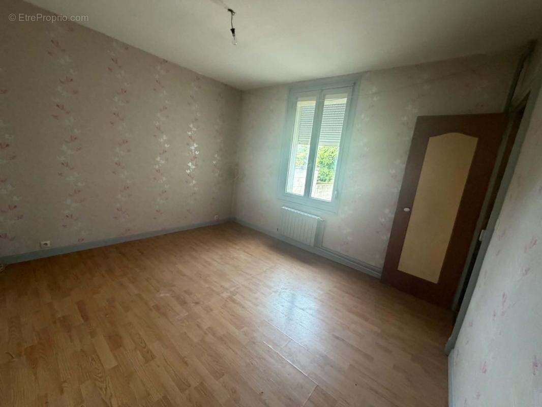 Maison 77 m² à Belleu  - photo 4