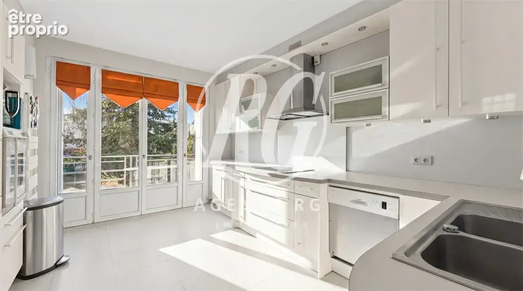 Maison 7 pièces 189 m² à vendre à Saint-Cloud (92210) - photo 4