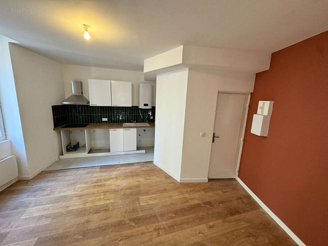 Appartement à CUERS