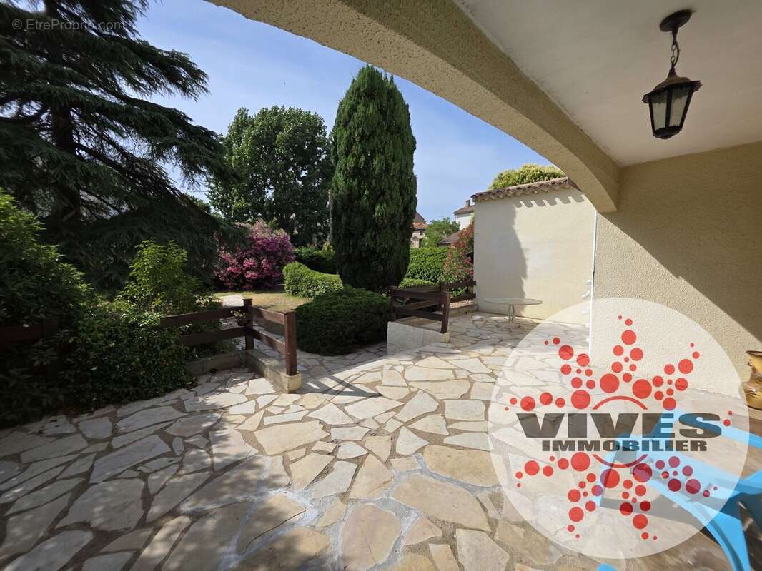 Maison à NISSAN-LEZ-ENSERUNE