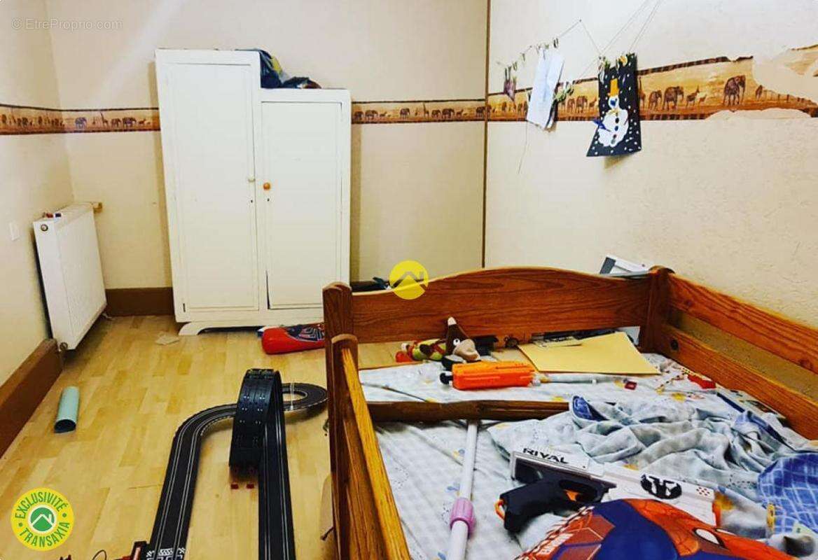 Maison à LES AIX-D&#039;ANGILLON