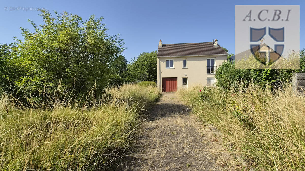 Maison à AREINES