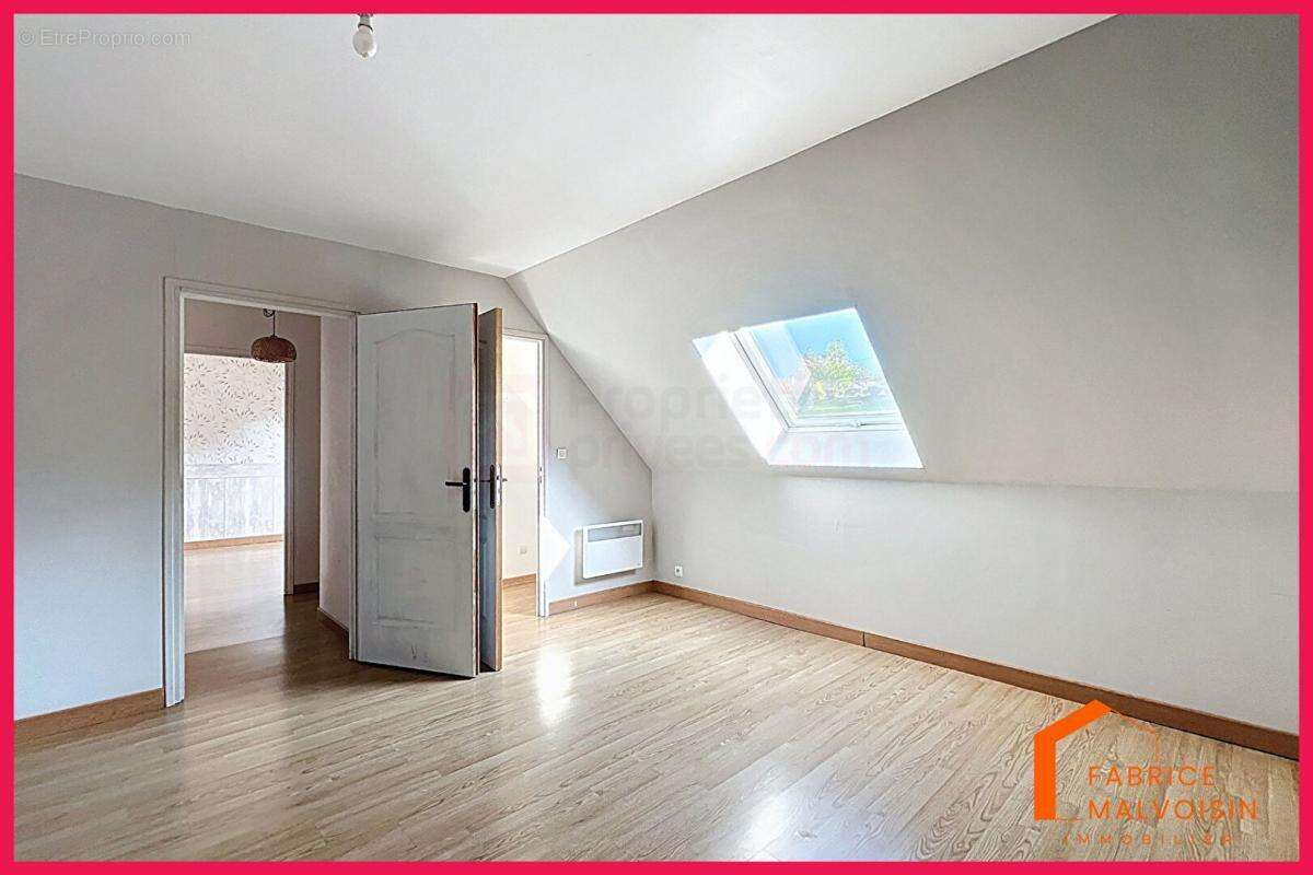 Maison à HUCQUELIERS