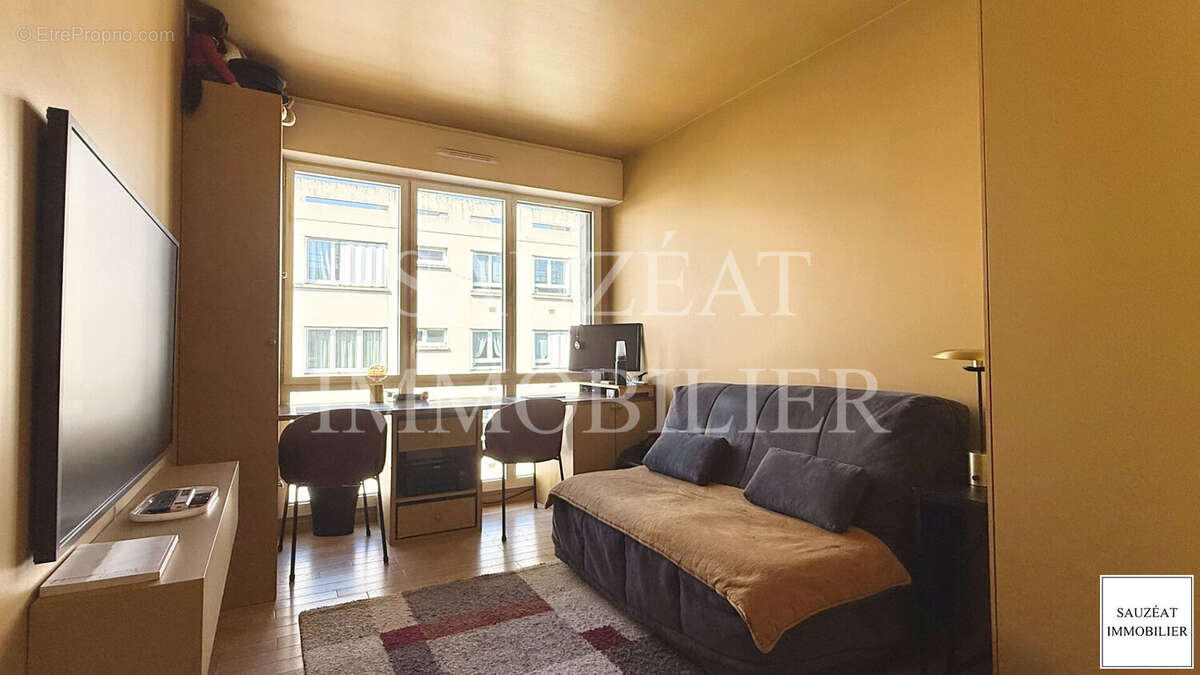 Appartement à MONTROUGE