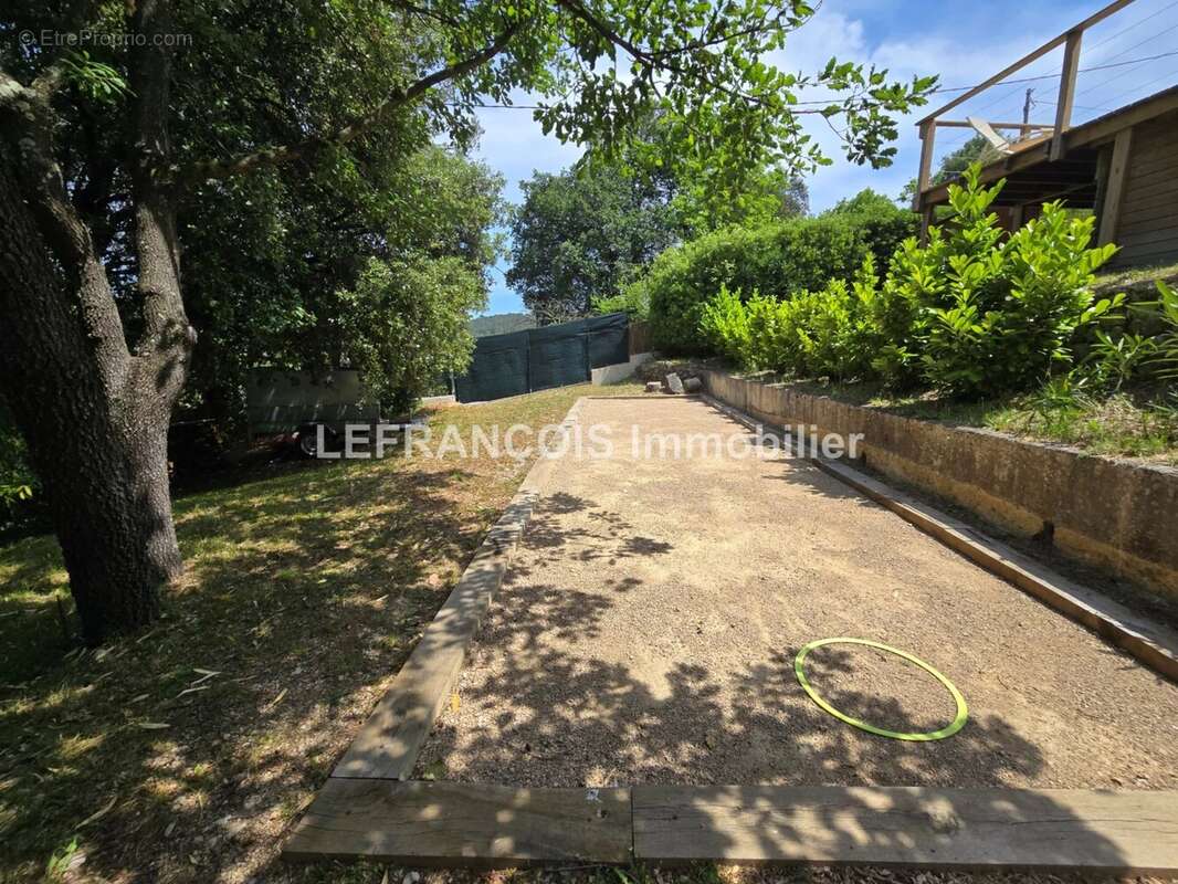 Maison à PEYMEINADE