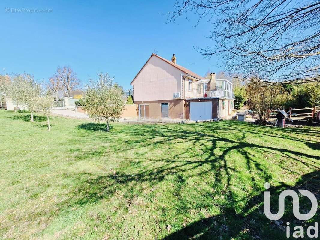 Photo 3 - Maison à SAINT-LUBIN-DES-JONCHERETS