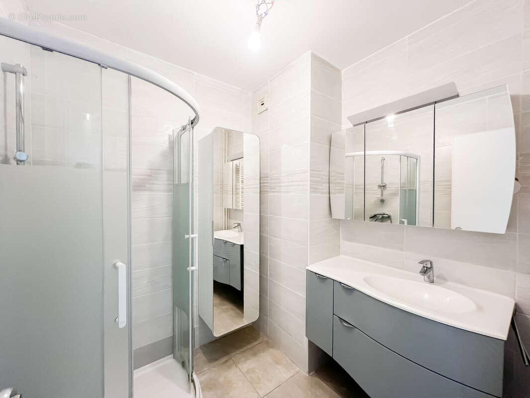 Appartement à PORT-DE-BOUC