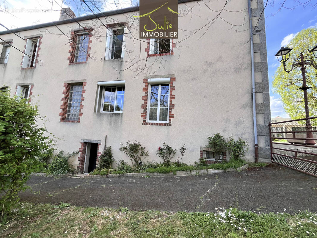 Maison à BRESSUIRE