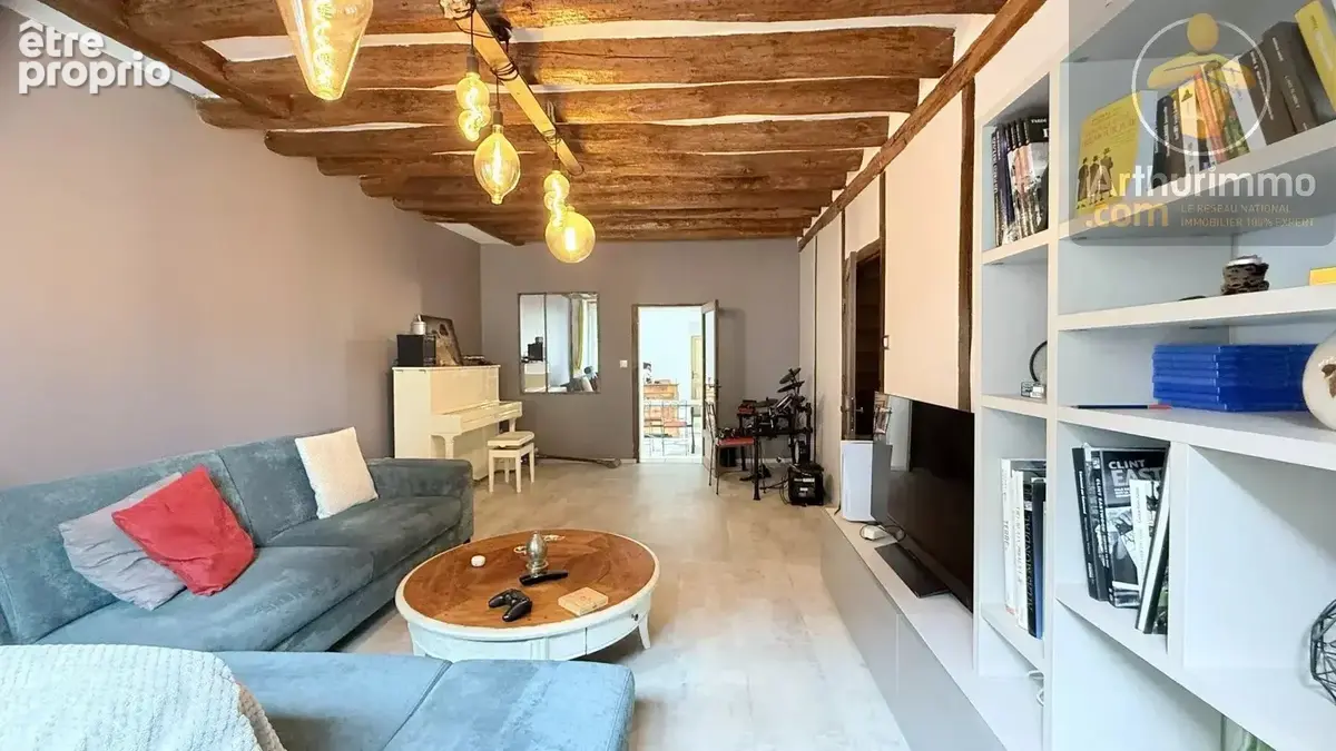 Maison à BINAS