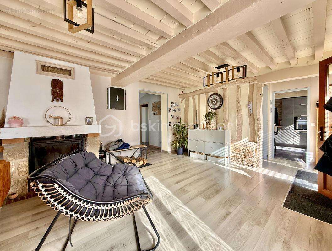Maison à LA MAILLERAYE-SUR-SEINE