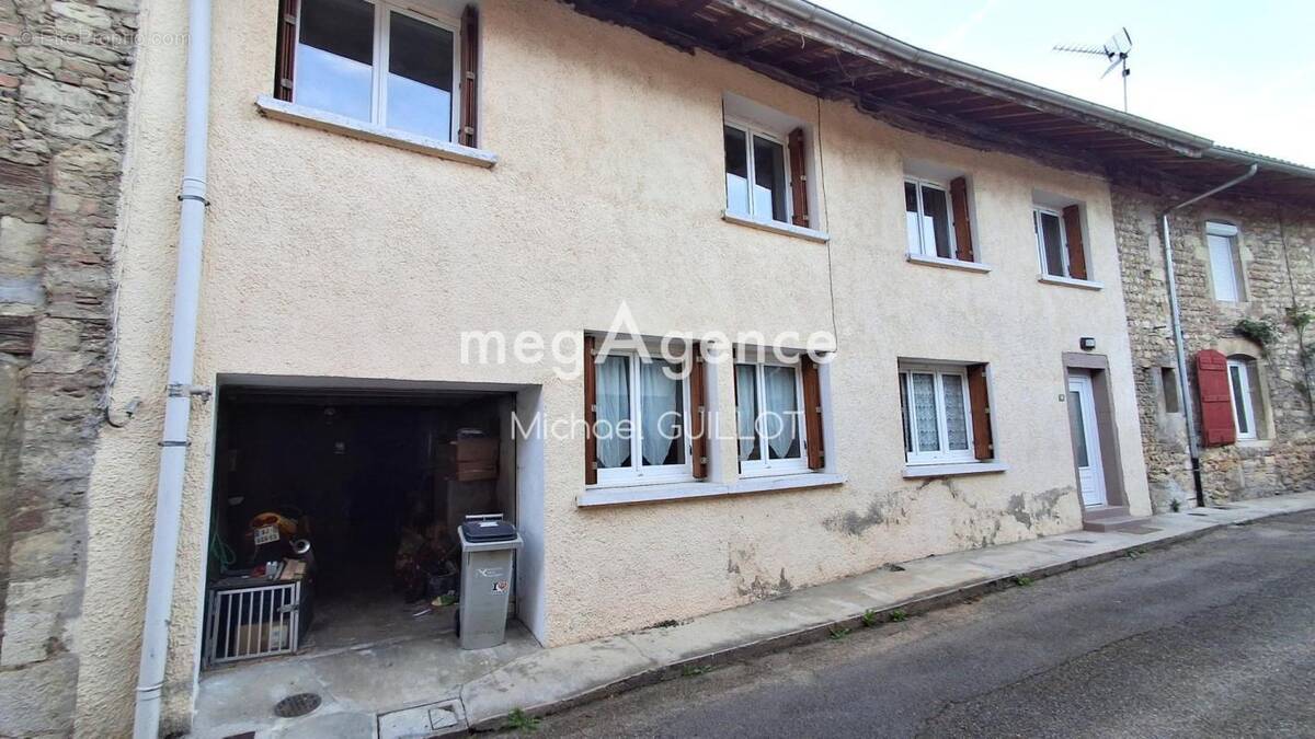 Maison à PONT-D'AIN