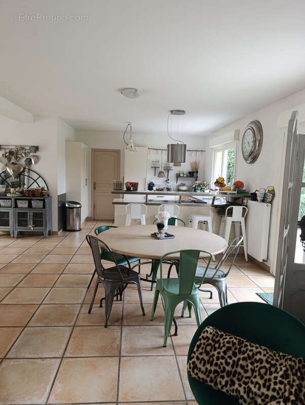 Maison à LINAS