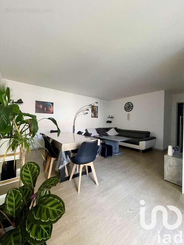 Photo 2 - Appartement à PONTOISE