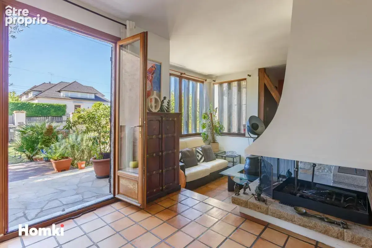 Maison/Villa T6 de 160 m² à Le Plessis-Bouchard 95130 - photo 5