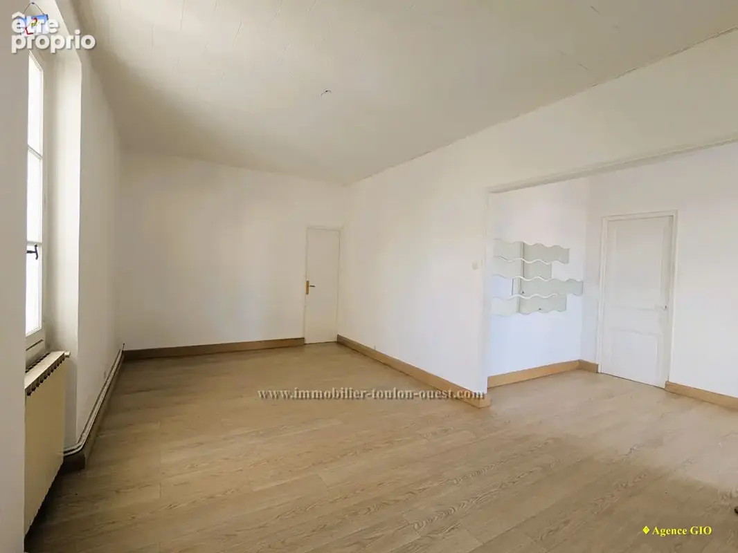 Toulon ouest - maison individuelle de 149 m² - deux appartements - terrain  421 m² - photo 6