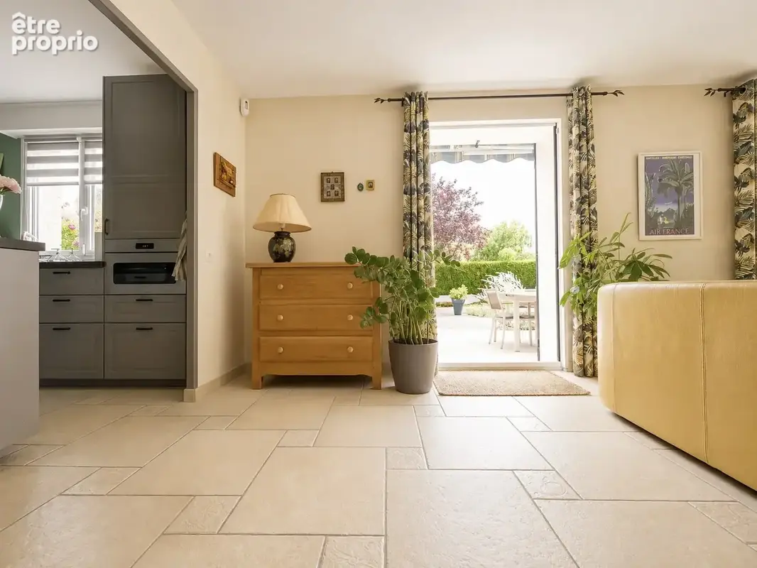 La chapelle-en-serval   maison 165 m2   5 chambres   terrain 725 m2 - photo 3