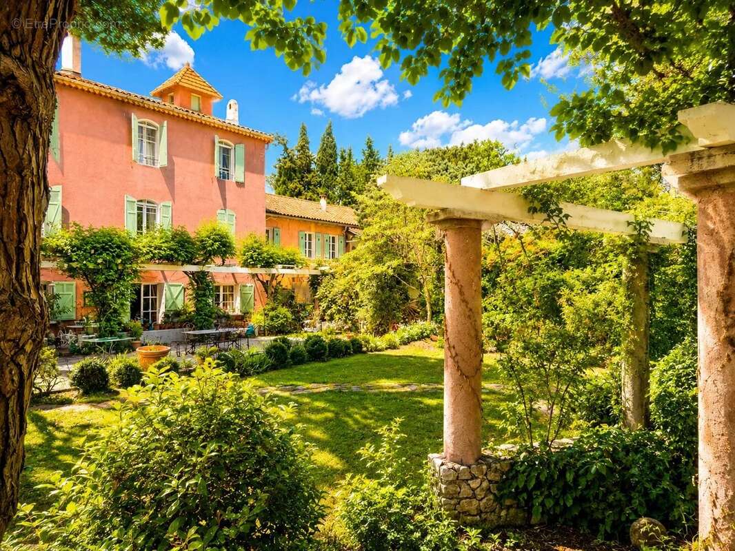Maison à ORGON