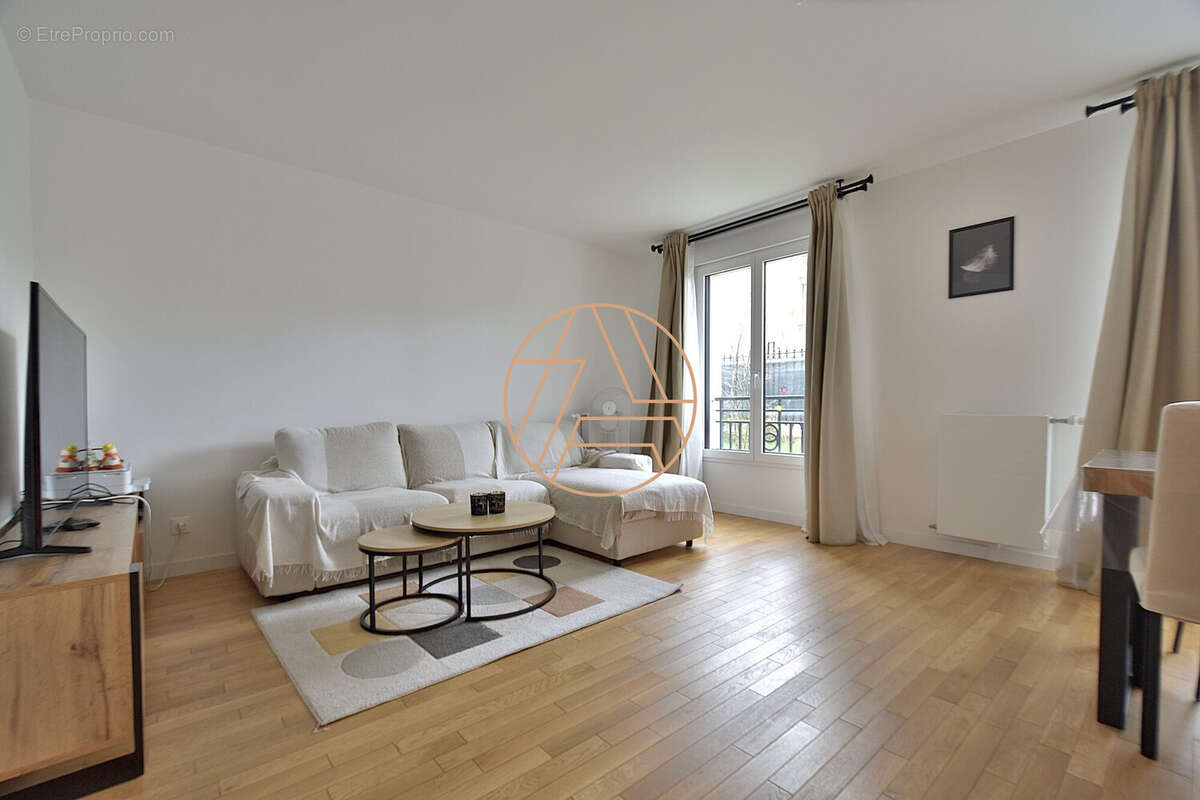 Appartement à SAINT-MAUR-DES-FOSSES