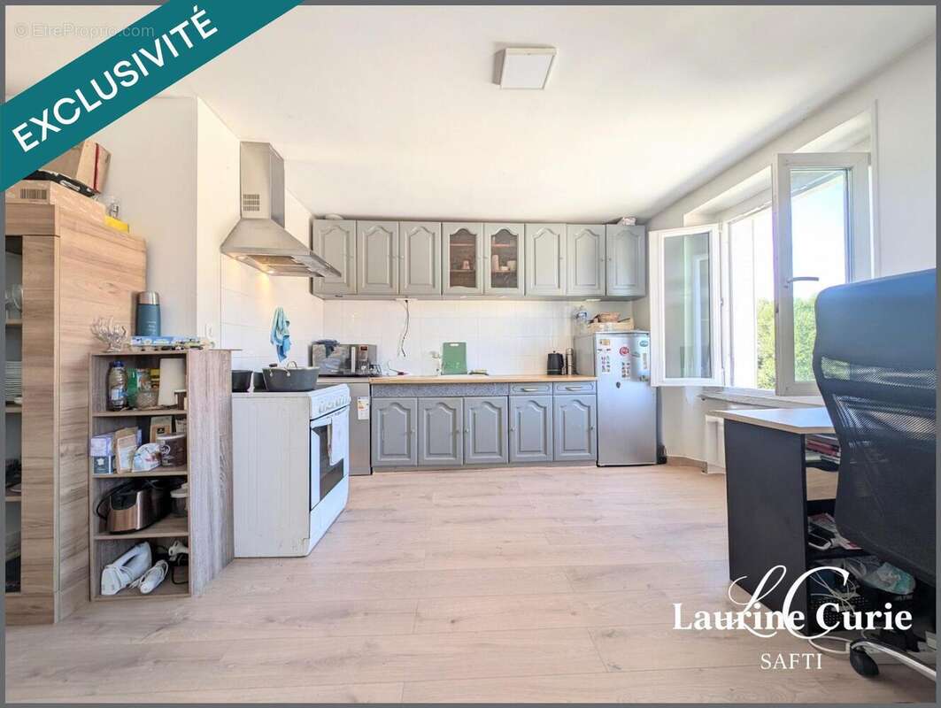 Photo 3 - Appartement à SAINT-GEORGES-DE-LUZENCON