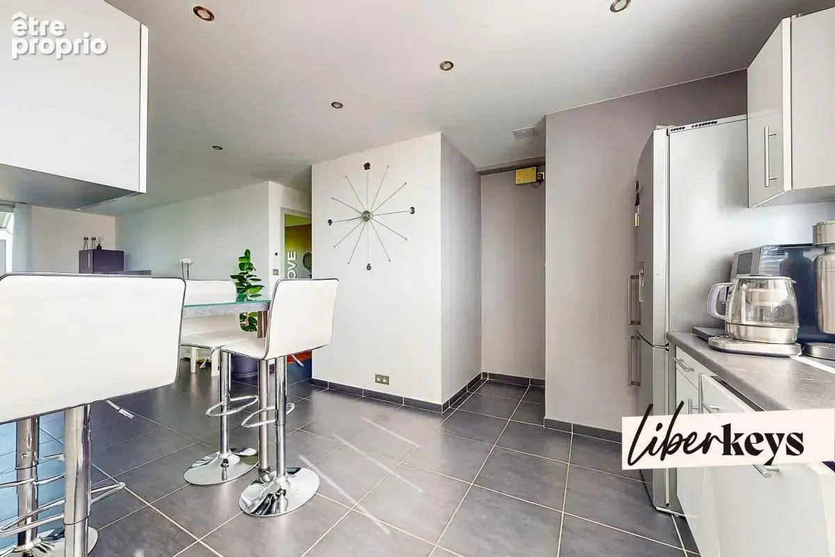 T3 clé en main de 60 m² avec garage, cave et parc privé à BRON - photo 5