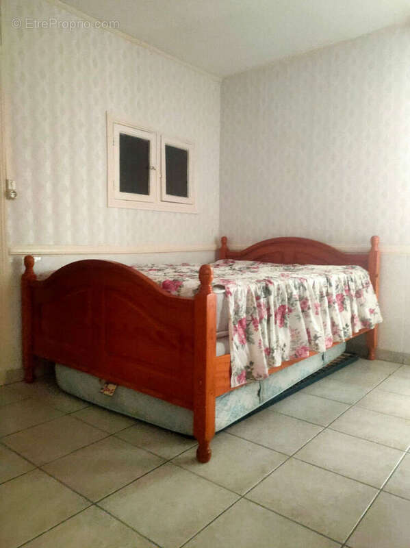 Maison familiale de 129,63 m² - La Ville-aux-Dames proche gare école commerces - photo 7