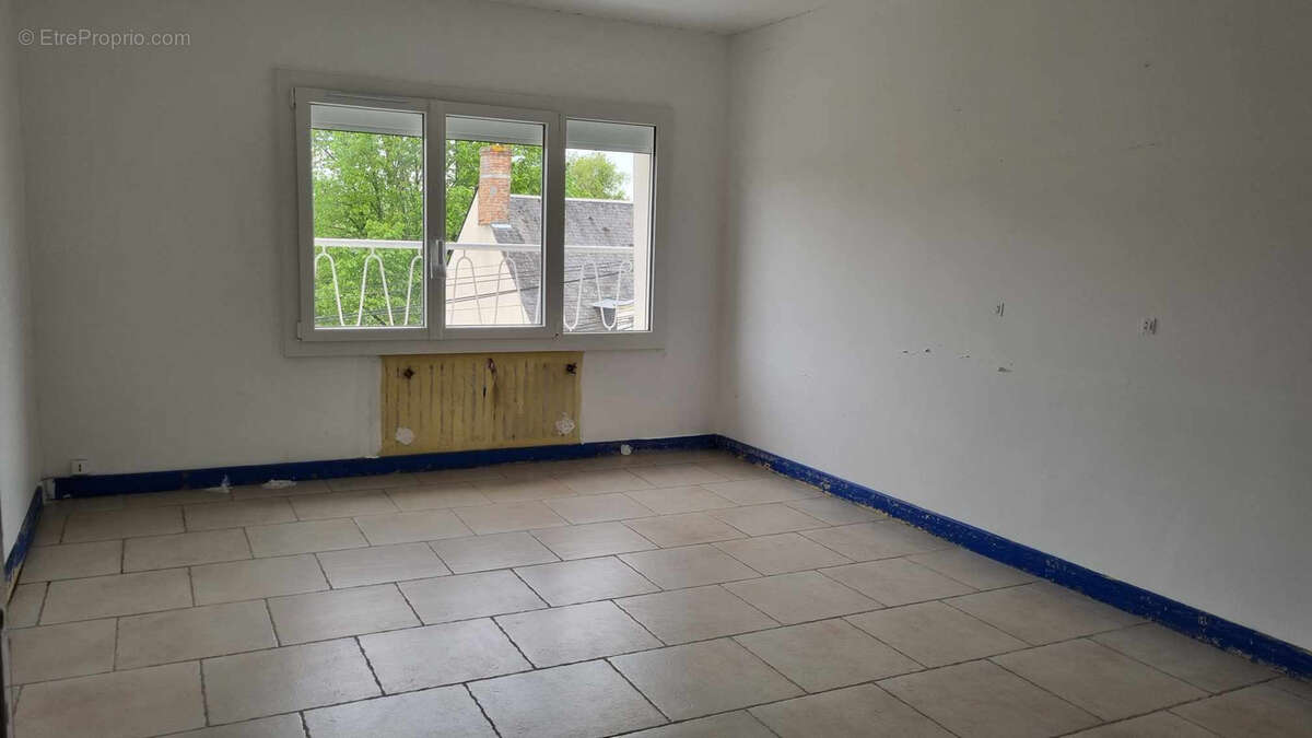 Maison à BESSE-SUR-BRAYE