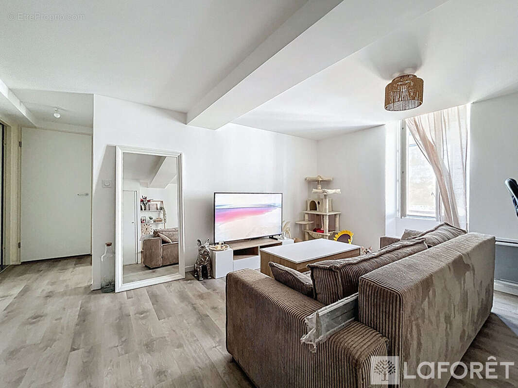 Appartement à BOURG