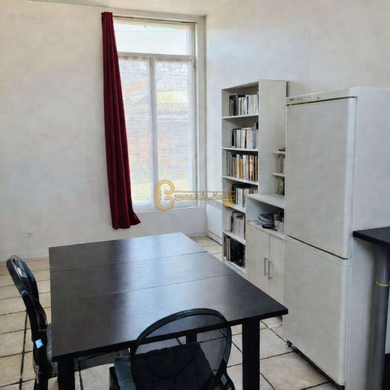 Appartement à MOUY