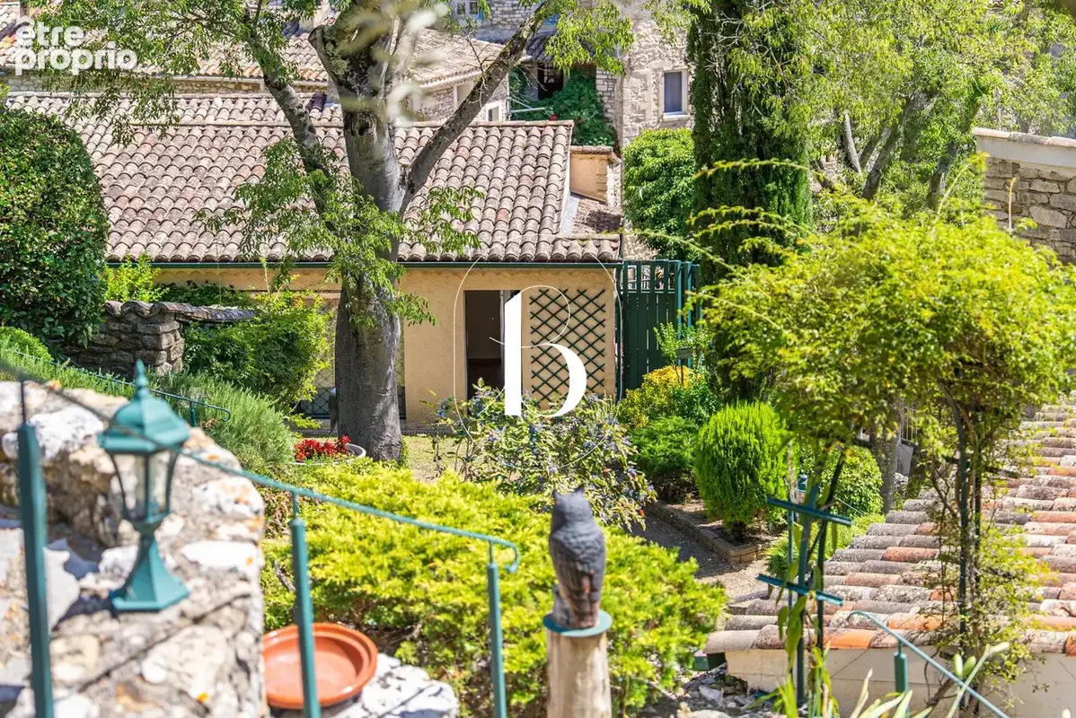 Charme et caractère pour cet ensemble immobilier d'exception... - photo 10