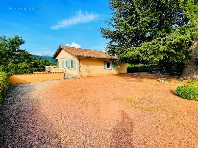 Maison à LA ROCHE-VINEUSE