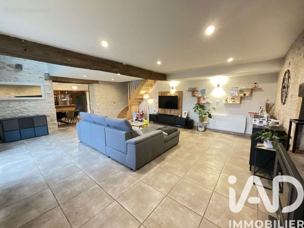 Photo 3 - Maison à CEAUX-EN-COUHE