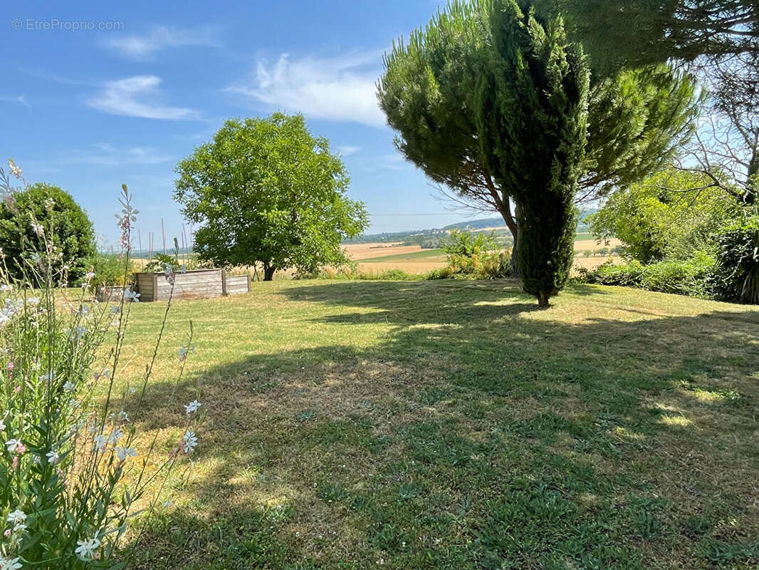 Maison à VOUNEUIL-SUR-VIENNE