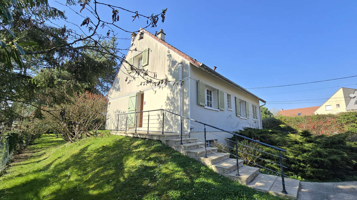 Maison à LIMOURS