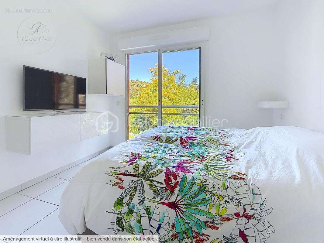 Appartement à MANDELIEU-LA-NAPOULE