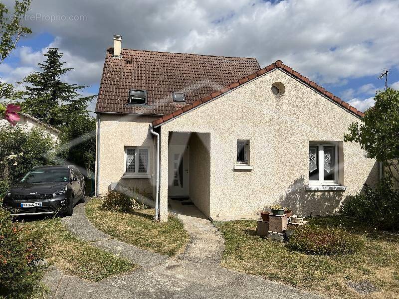 Maison à QUINCY-SOUS-SENART
