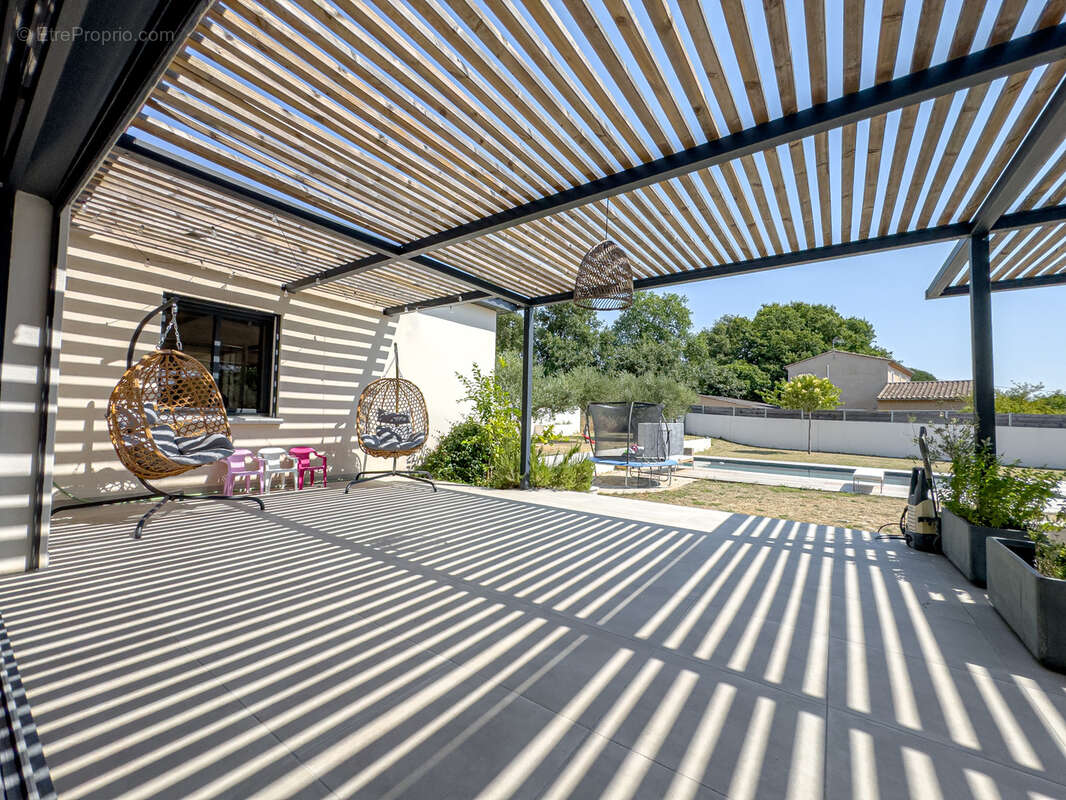 Maison à MONDRAGON