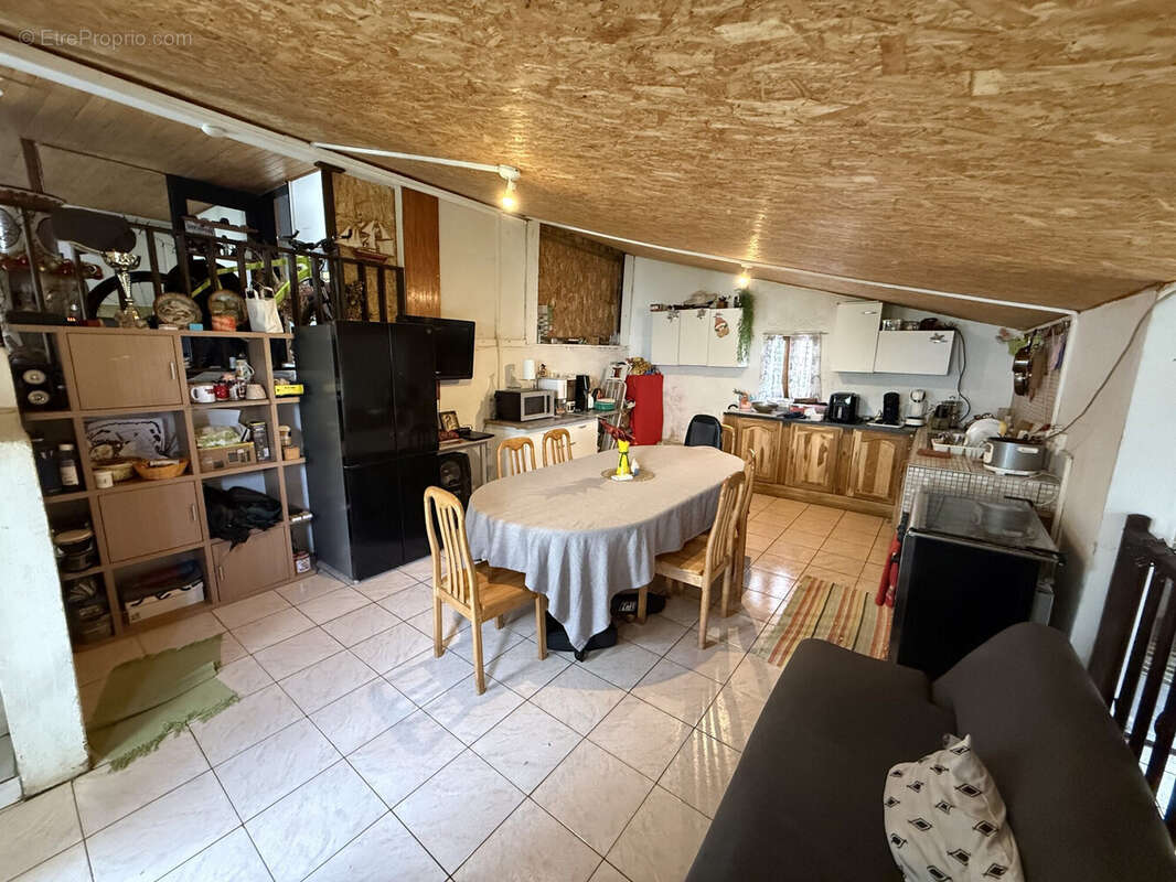 Maison à ENTRE-DEUX