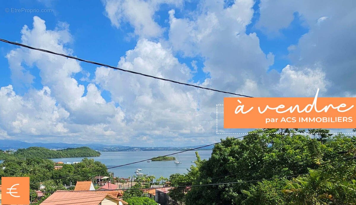 Maison à LES TROIS-ILETS